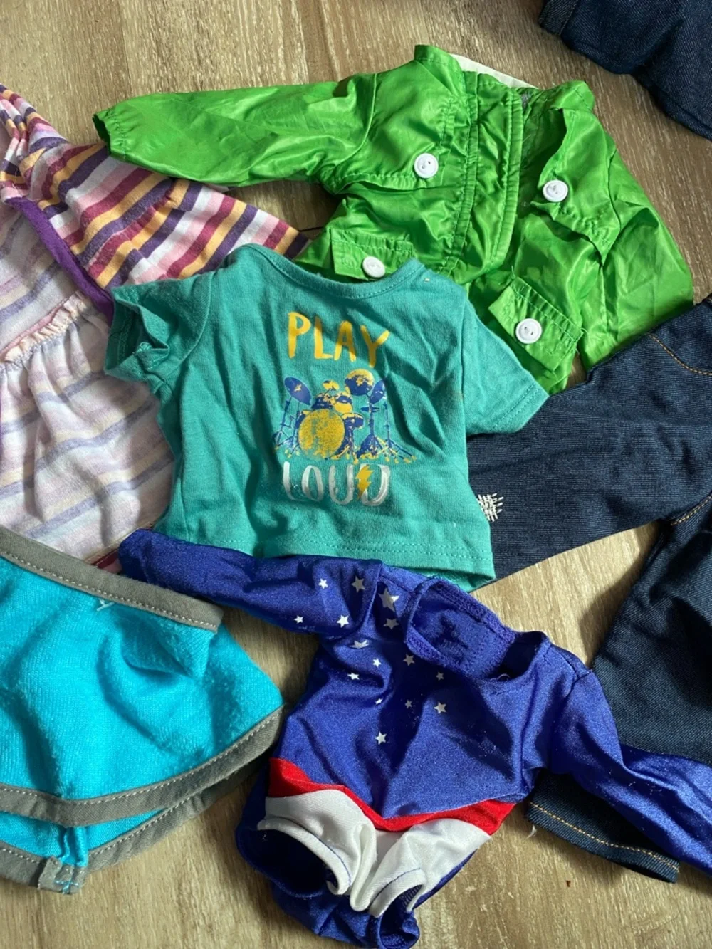 20 Clothing Items AE girl dolls and our generation dolls - bundle #2